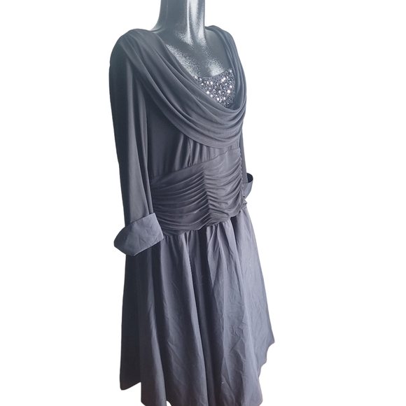 Laura Plus Black Evening Gown with Beaded Neckline 16W - Picture 4 of 9